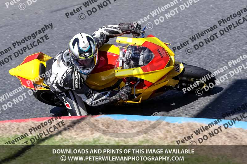 enduro digital images;event digital images;eventdigitalimages;mallory park;mallory park photographs;mallory park trackday;mallory park trackday photographs;no limits trackdays;peter wileman photography;racing digital images;trackday digital images;trackday photos